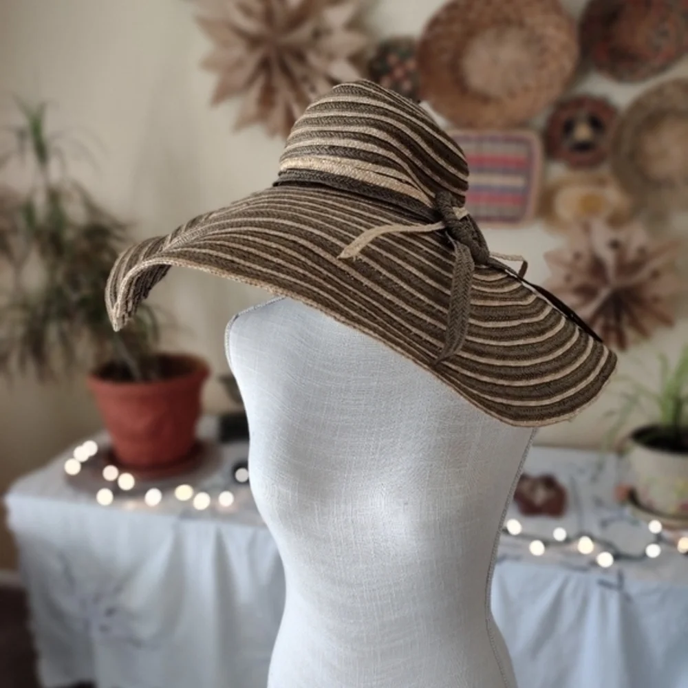 Floppy Hat wide brim sun hat neutral summer classy‎ beachy vacation Prest…